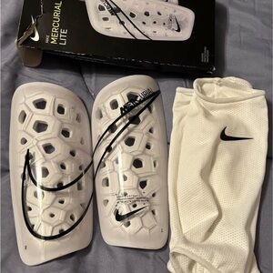 Nike Unisex White Shin Guards L